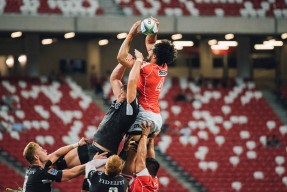 九游体育 -德约科维奇连续三场比赛得分超神，独行侠挑战极限的巅峰之战